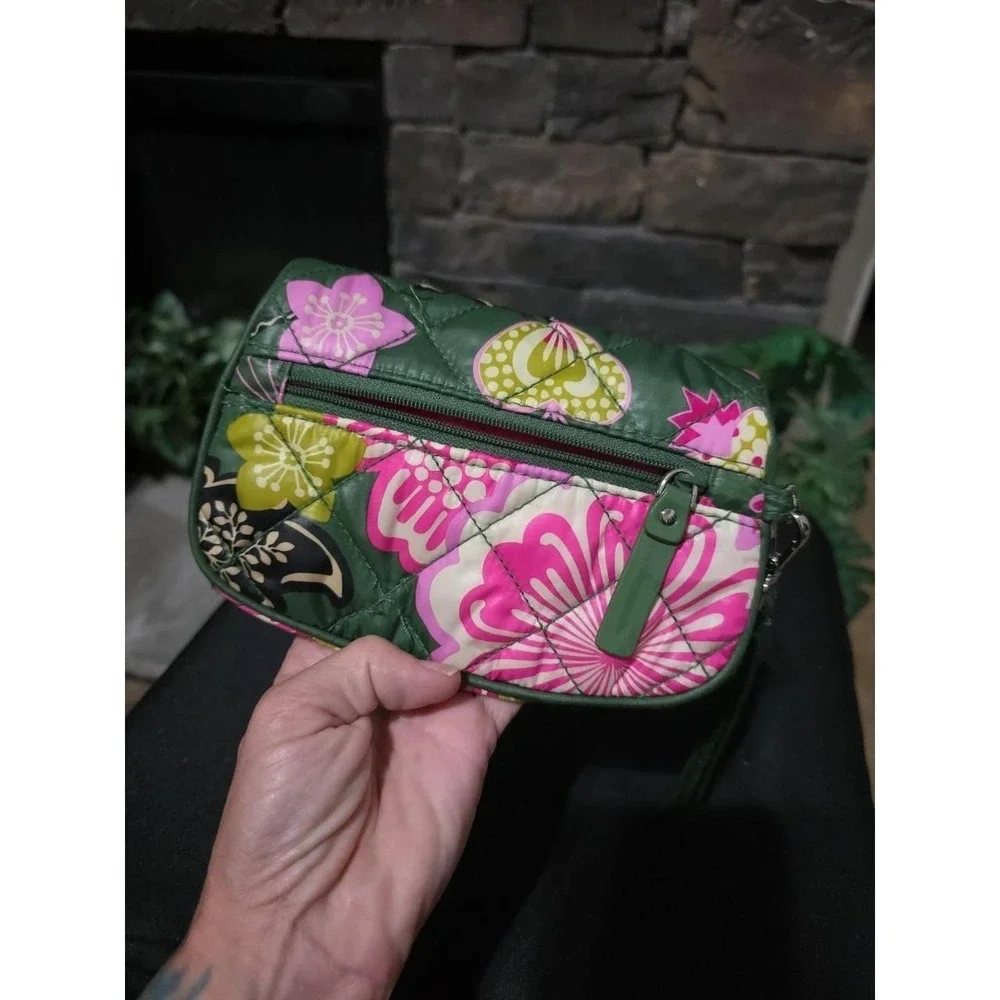 Vera Bradley Olivia Pink Wristlet Pouch Wallet Flap Metal Push Lock Closure Dark